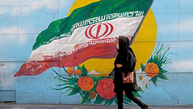 iran,-la-procura-generale-discute-la-questione-dell'”hijab-obbligatorio”