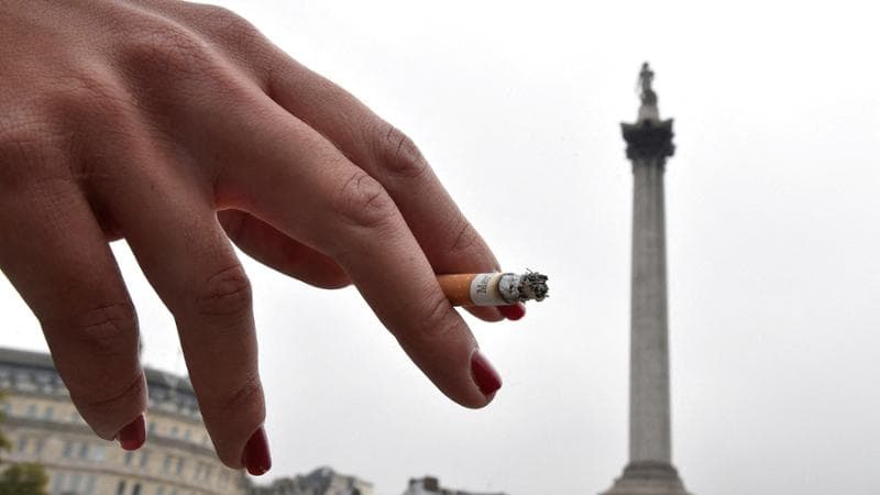fumo-di-londra-addio,-alle-nuove-generazioni-vietate-le-sigarette-a-vita