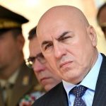 Il sarcasmo di Crosetto sulla candidatura di Vannacci con la Lega: “Una vittoria per l’esercito”